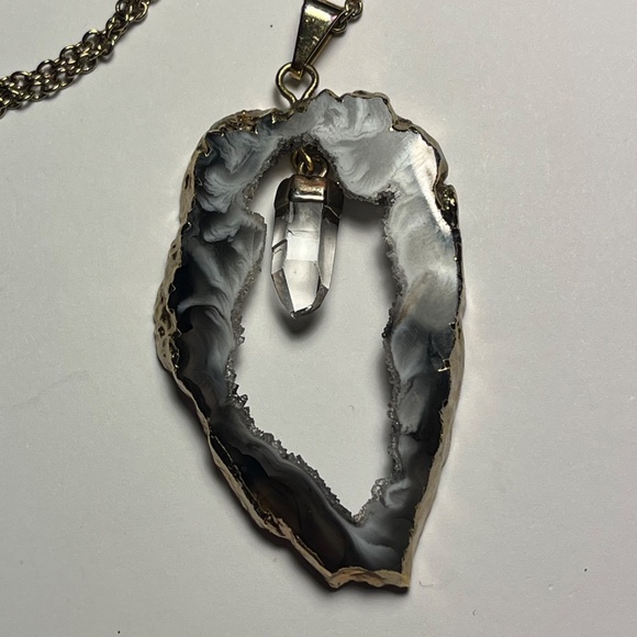 Agate Geode Slice and Quartz Crystal Necklace with Gold Chain Unique Necklace - Picture 7 of 8